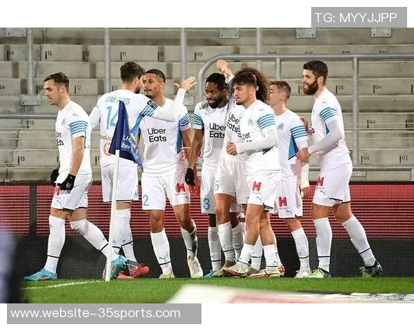 法甲激战再起马赛绝平失冠巴黎客场冷门欧塞尔九轮不胜困境加剧